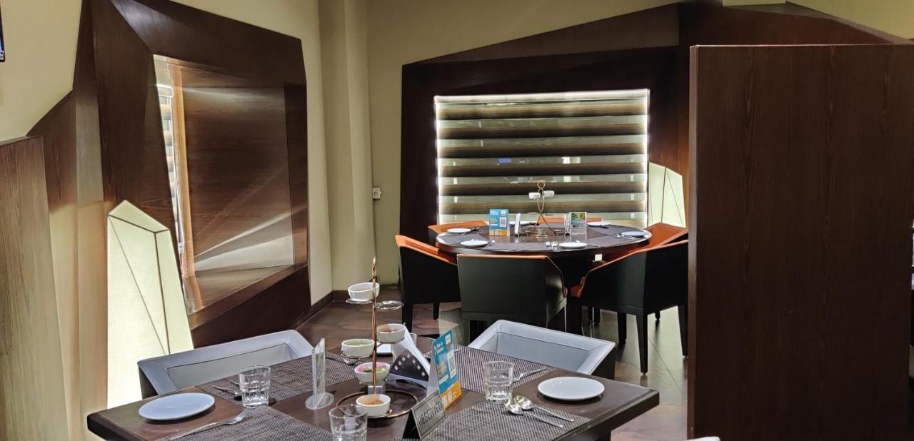 Cocoon Luxury Business Hotel Dhanbād Esterno foto