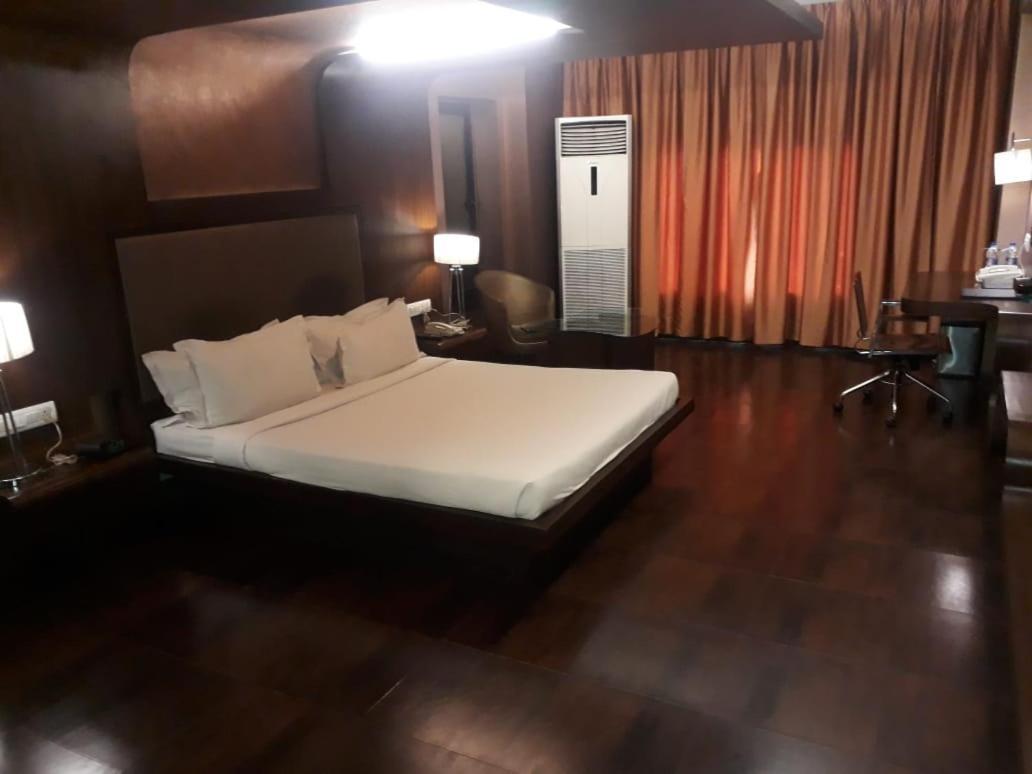 Cocoon Luxury Business Hotel Dhanbād Esterno foto